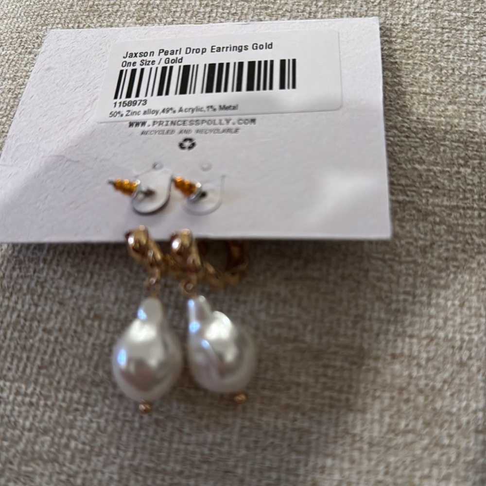 NWT Princess Polly Earrings - Picture 3 of 4